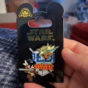 Disney Jedi Training Academy Pin Yoda And Mickey Star Wars Rare Cool